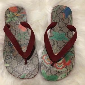 Gucci flip flops